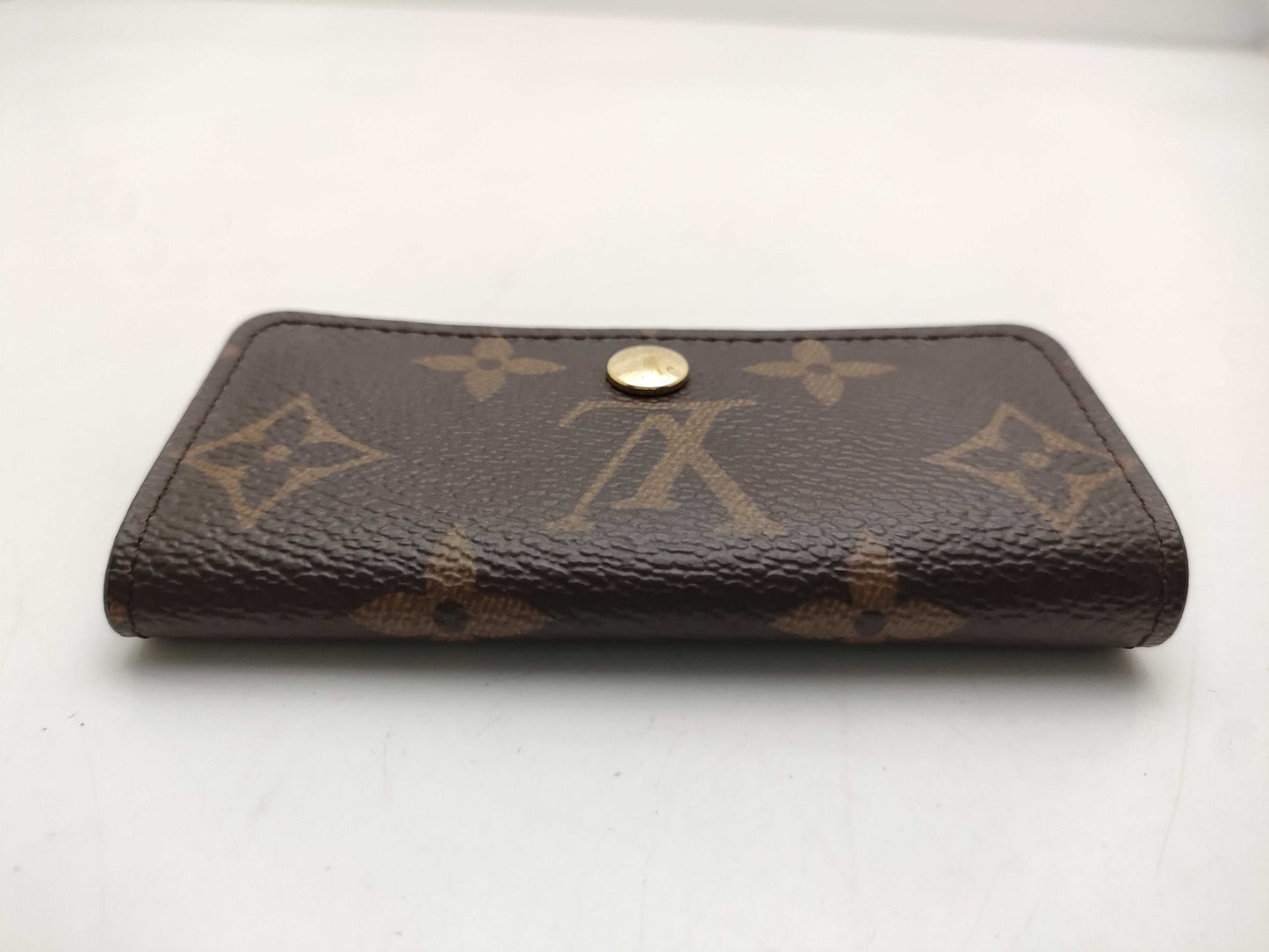 LOUIS VUITTON Monogram M62631 Multicle 4 V-Line Initial Key Case/Key Holder