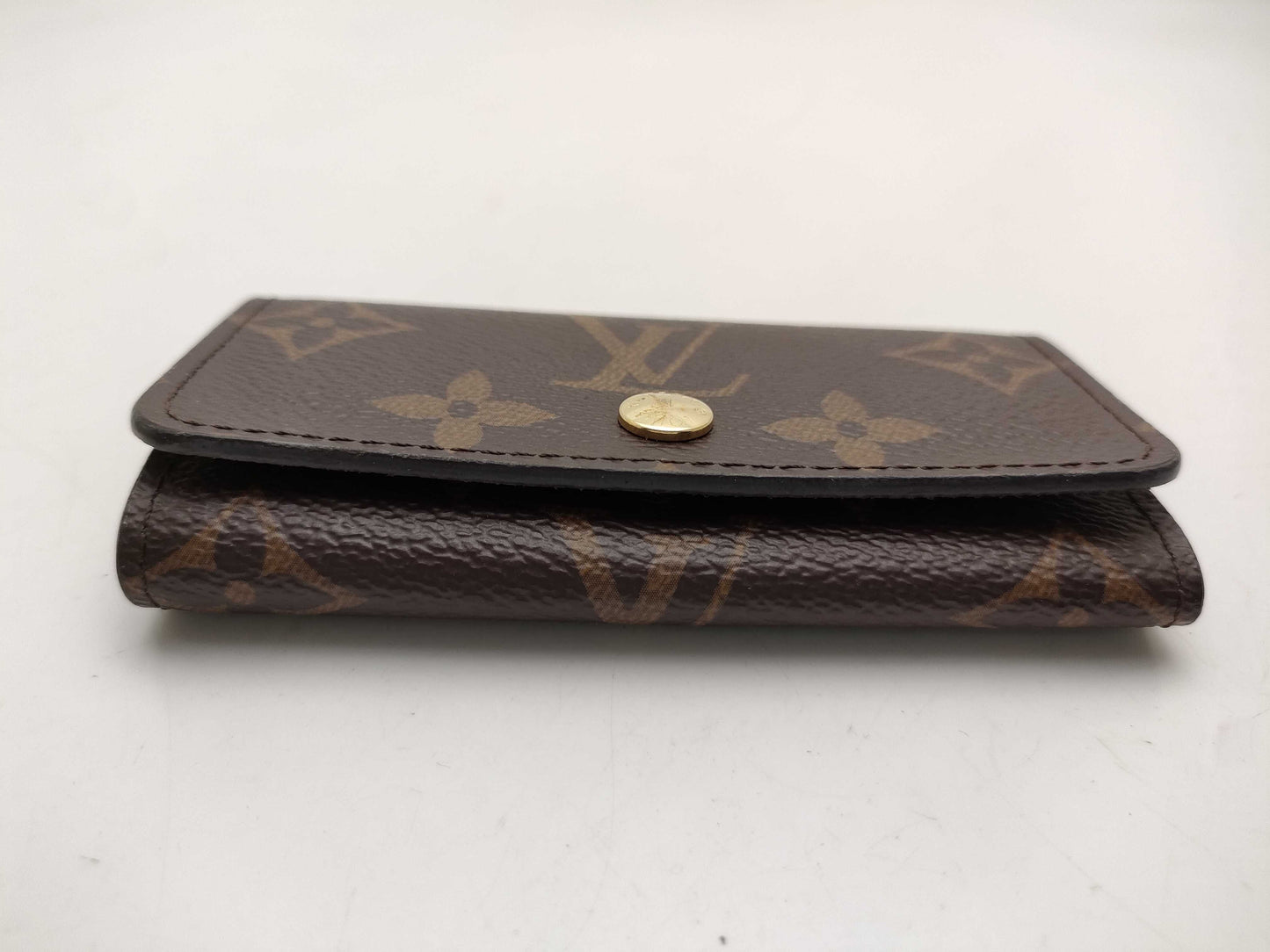 LOUIS VUITTON Monogram M62631 Multicle 4 V-Line Initial Key Case/Key Holder