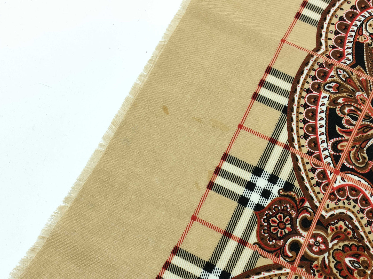 BURBERRY Scarf Beige Scarf