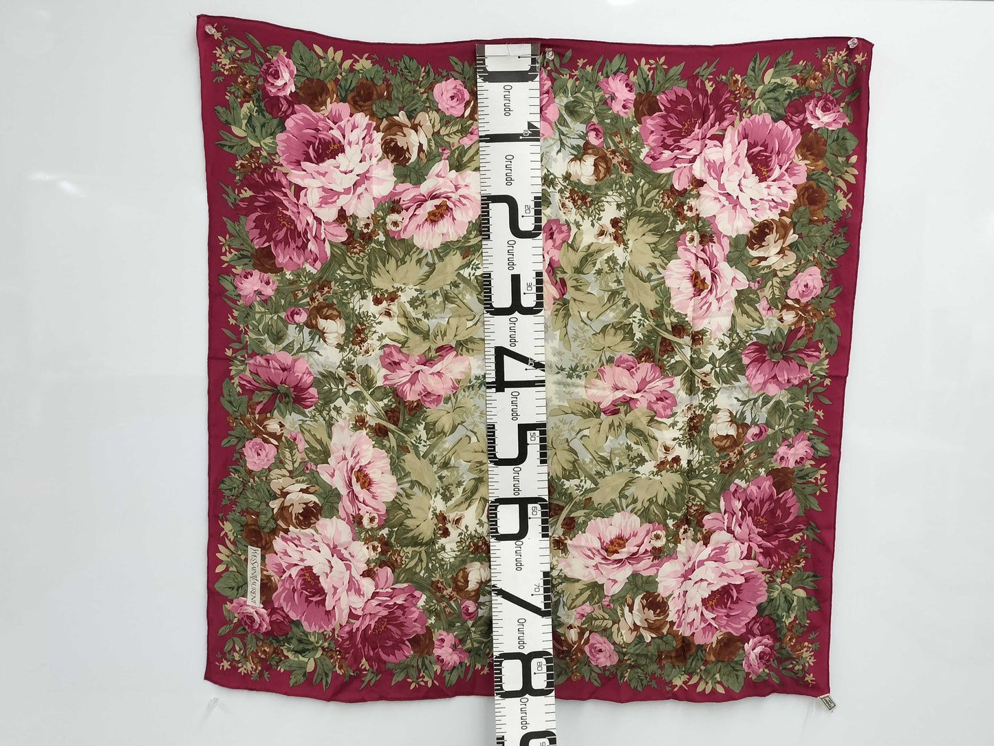 (10462_0180) Yves Saint Laurent Scarf