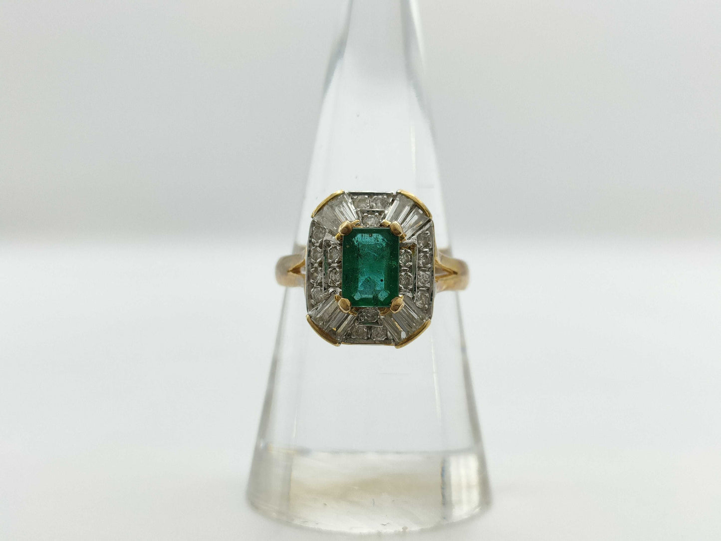 Emerald and Diamond 14K Gold Ring, 4.1g