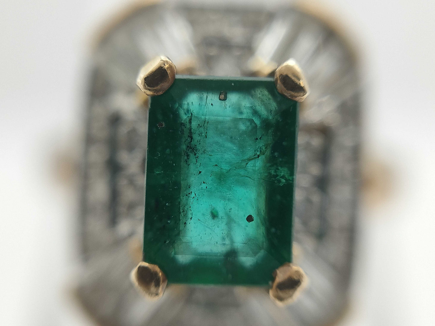 Emerald and Diamond 14K Gold Ring, 4.1g