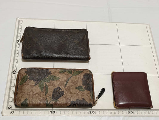 LOUIS VUITTON Louis Vuitton/Cartier/Coach 3-piece wallet set