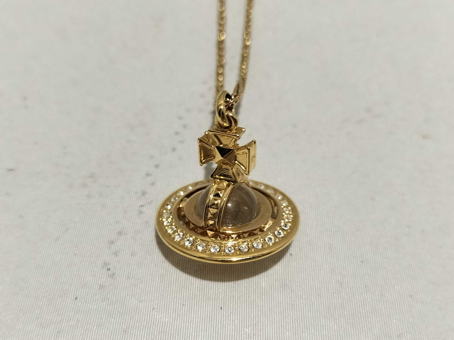 Vivienne Westwood Vivienne Westwood Orb Gold Necklace Necklace