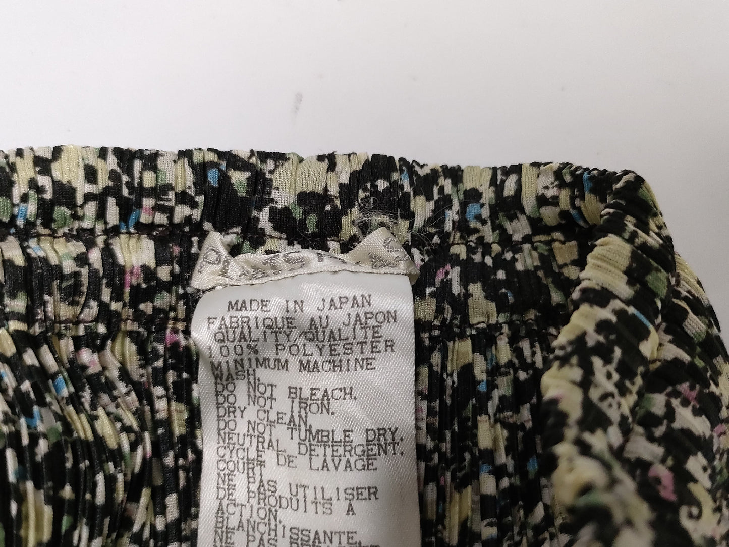 Pleats Please/PP74-JF743/All-over Pattern Pants/Black Pants