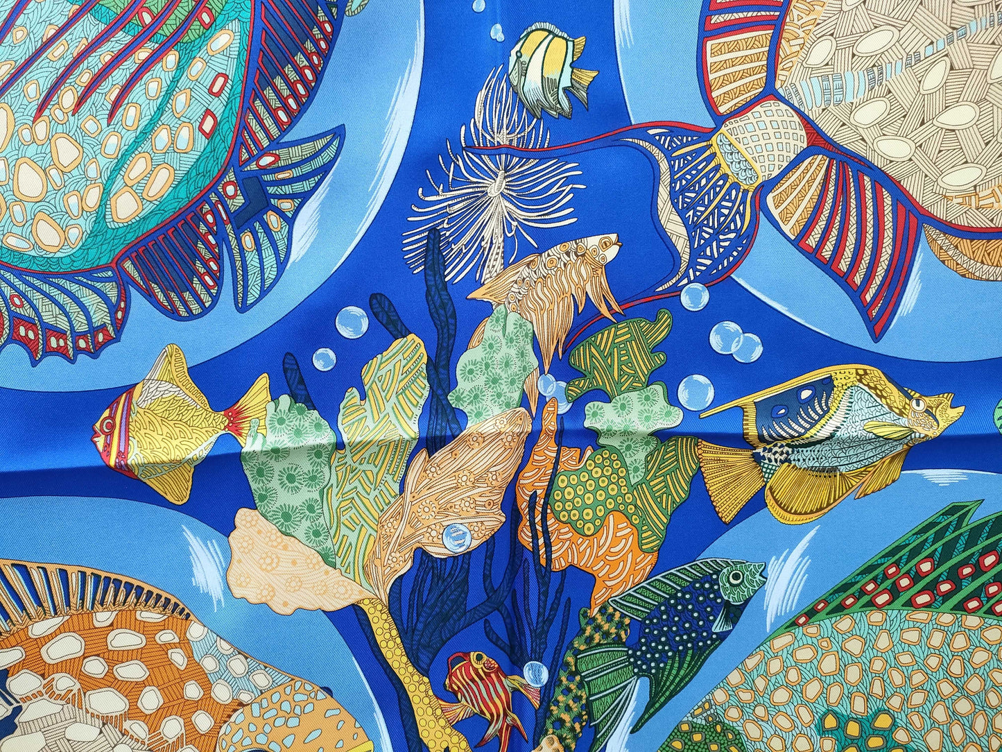 (10462_0051) HERMES Carres Deep Sea Fish Scarf