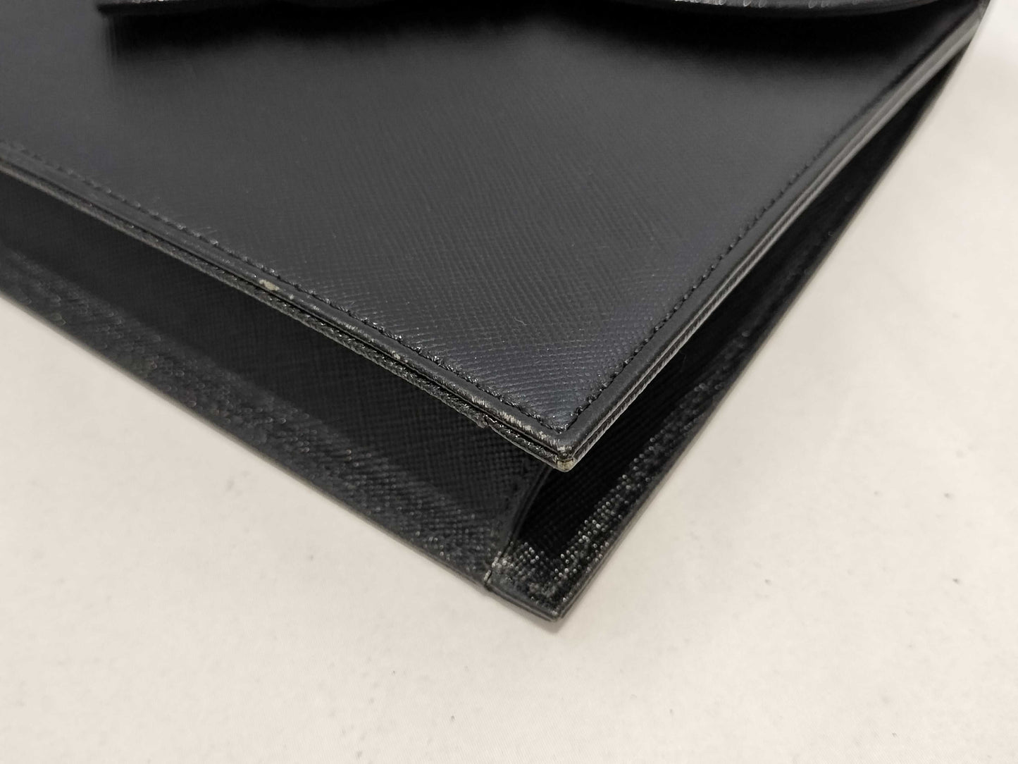 Yves Saint Laurent Clutch Bag/Leather Second Bag