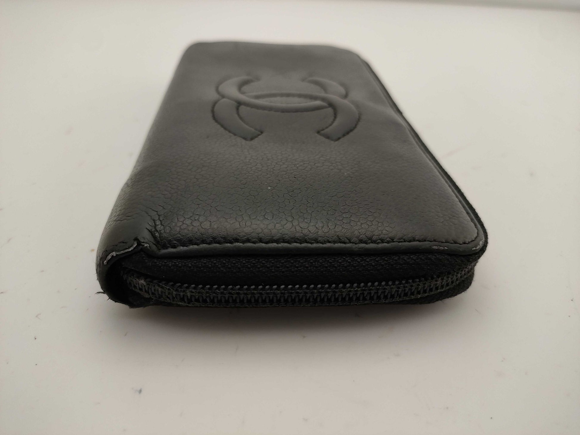 CHANEL Caviar Leather Round Zip Wallet with Coco Mark, No Seal
