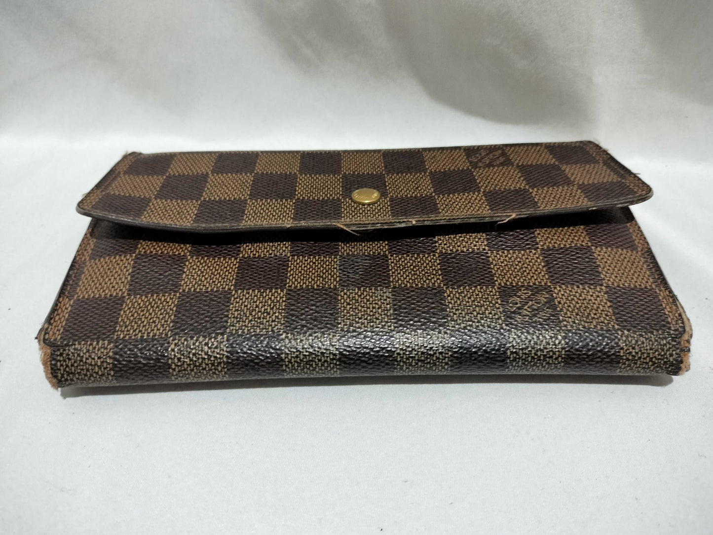 LOUIS VUITTON Damier Portefeuille Sarah Wallet