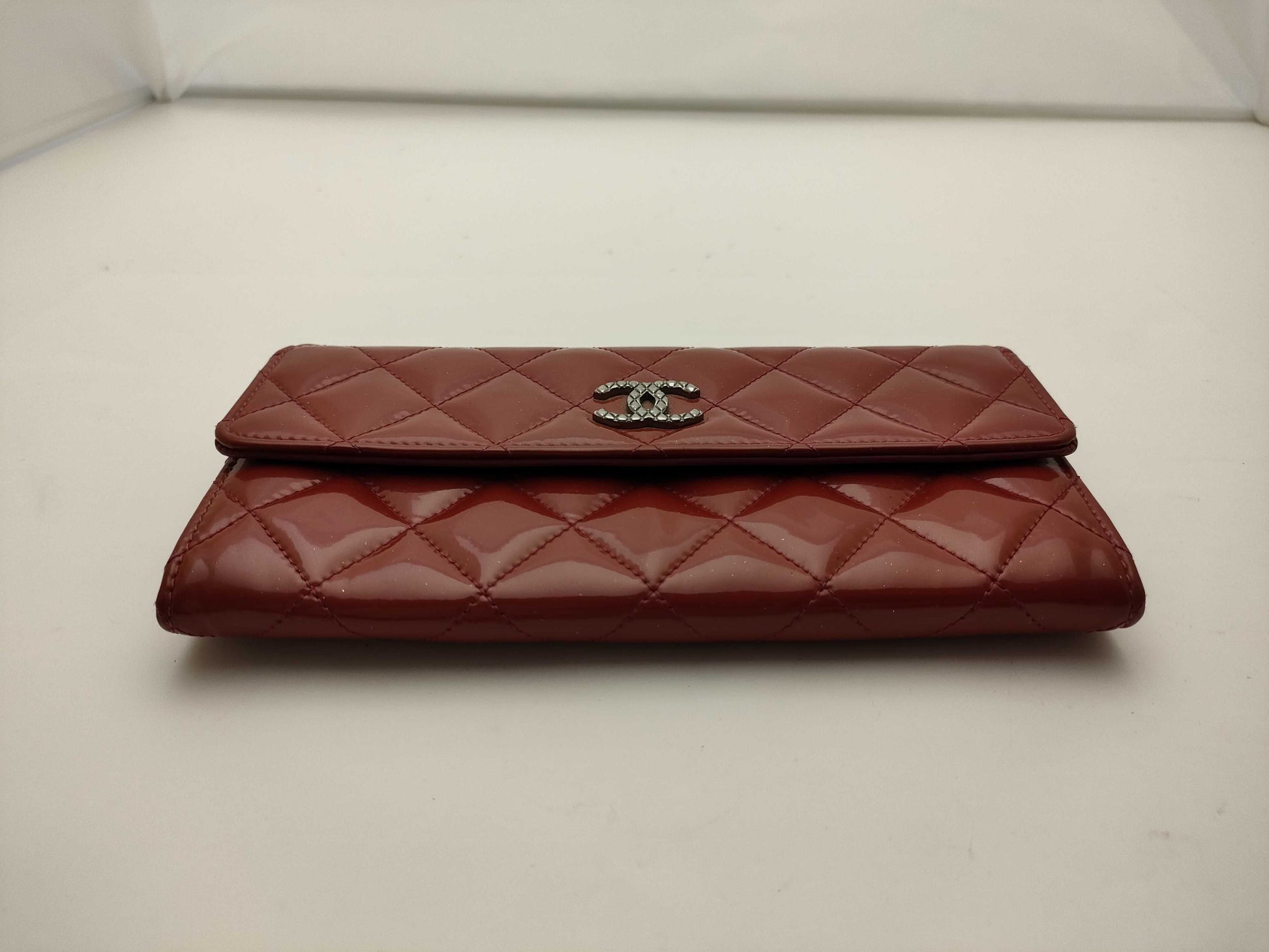 CHANEL Enamel Patent Matelasse Folding Long Wallet, 21 Series