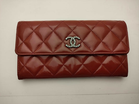CHANEL Enamel Patent Matelasse Folding Long Wallet, 21 Series