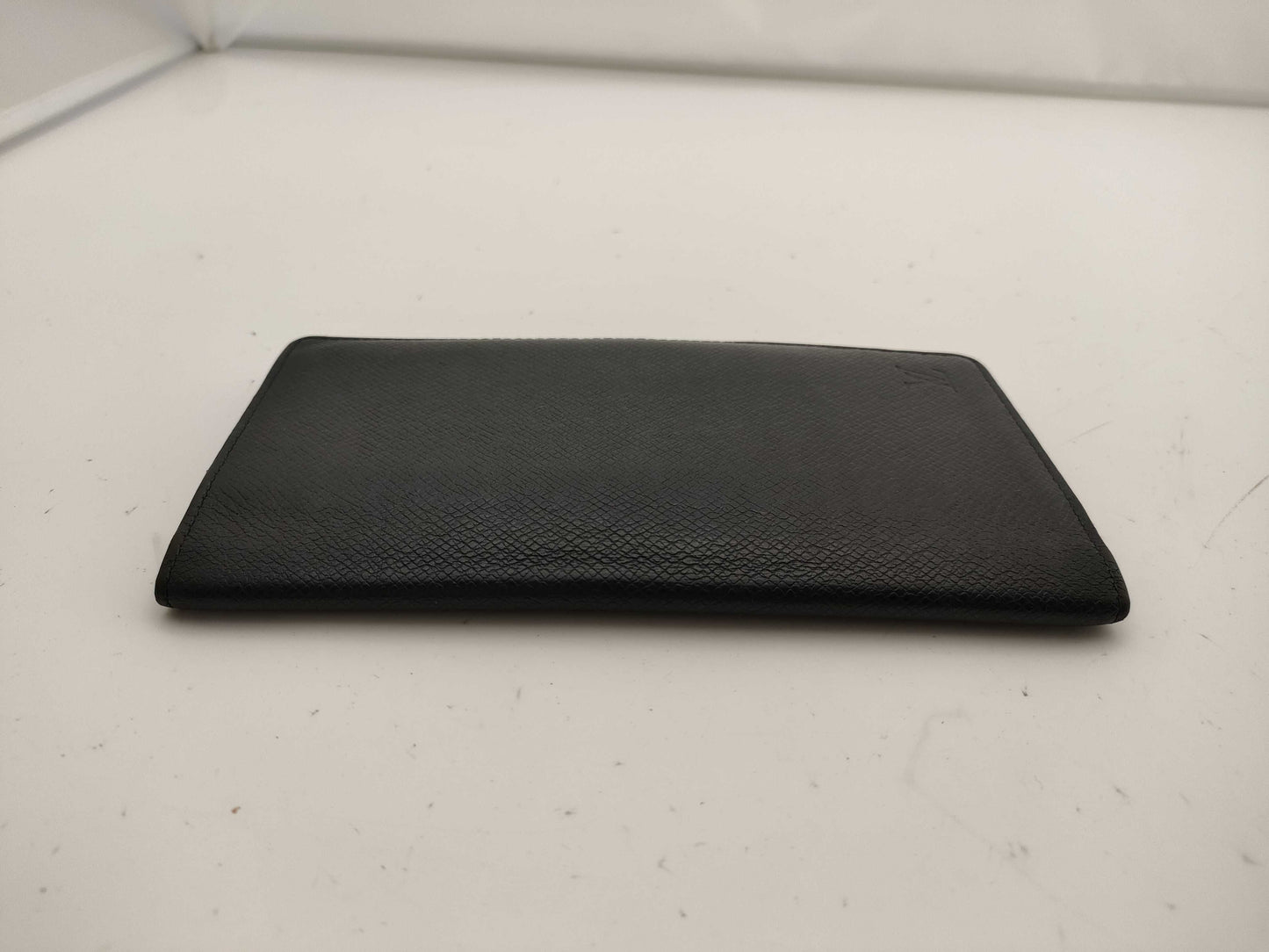 LOUIS VUITTON Taiga Folding Long Wallet
