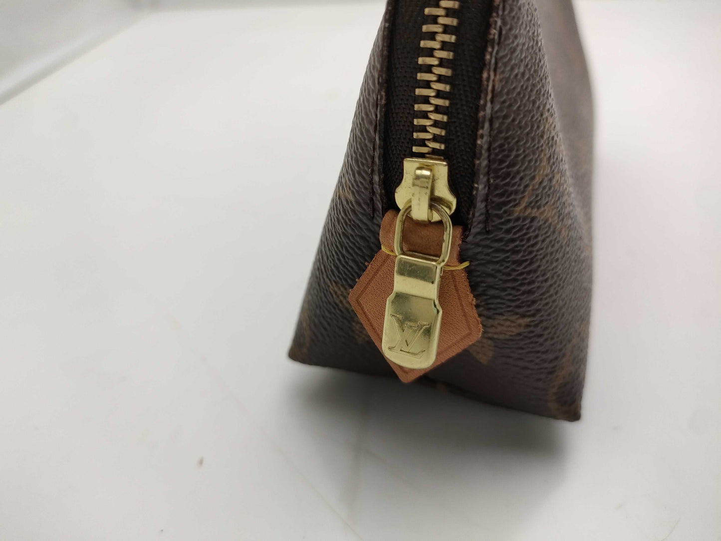 LOUIS VUITTON Monogram Pochette Cosmetic Pouch