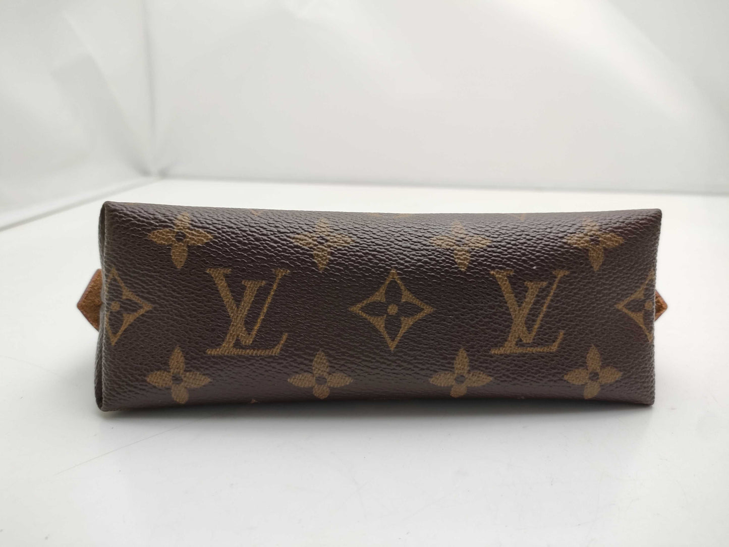 LOUIS VUITTON Monogram Pochette Cosmetic Pouch