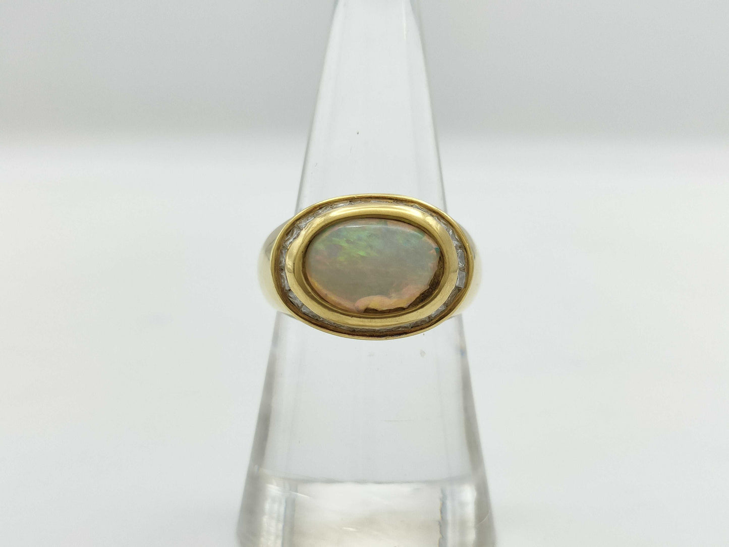 Opal and Diamond 18K 9.7g Ring