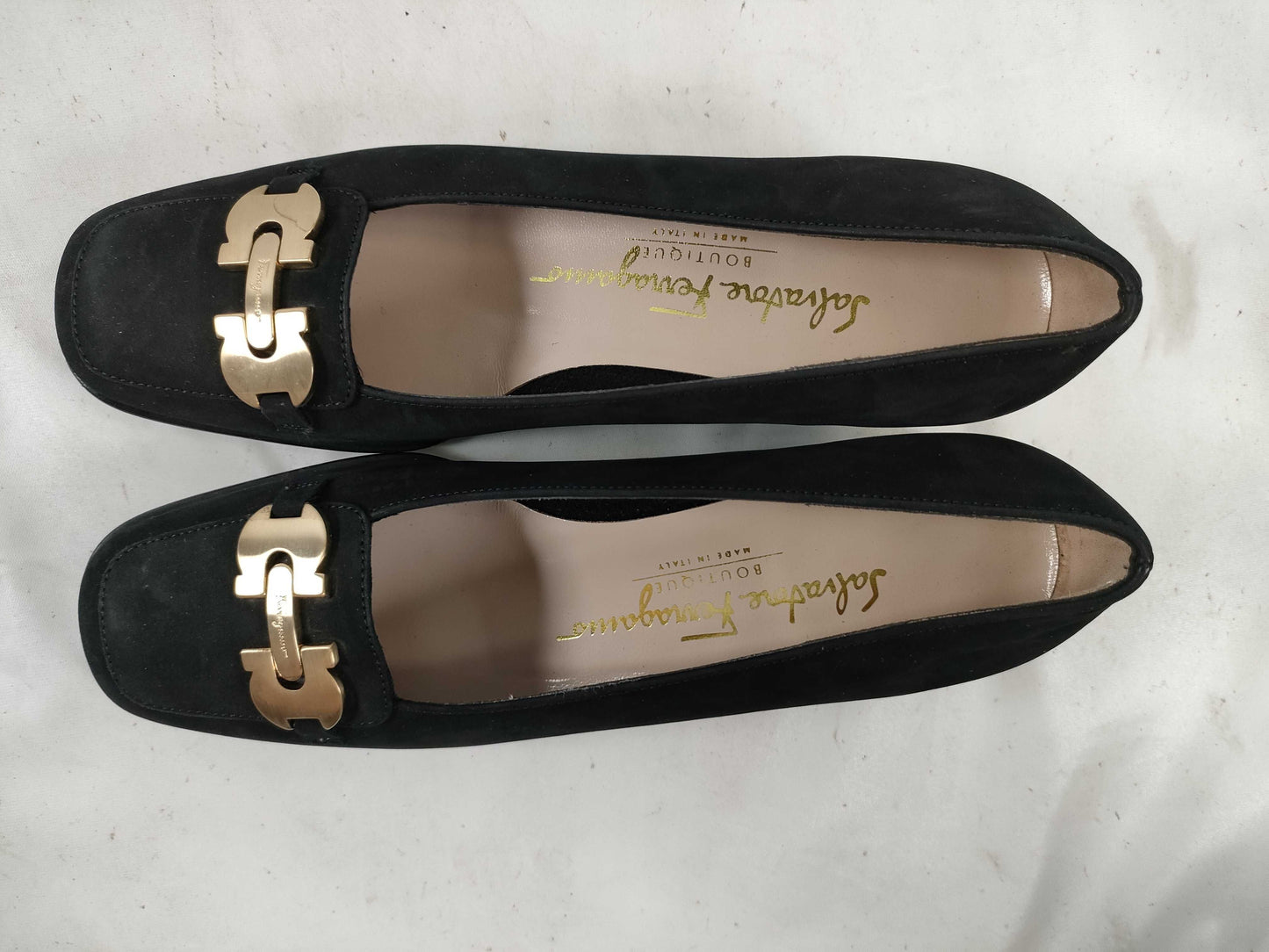 Salvatore Ferragamo Gancini pumps