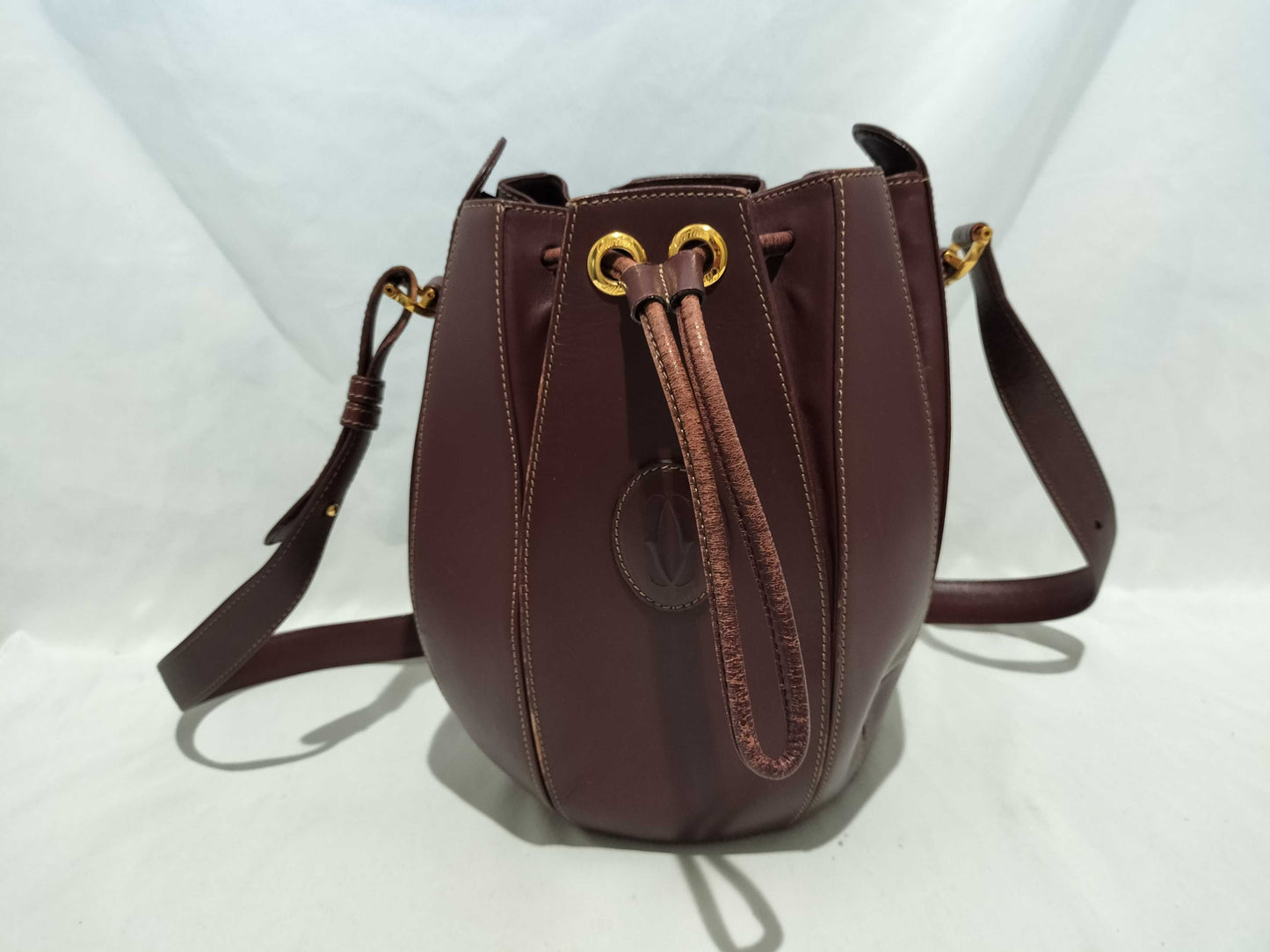 (10460_0121) Cartier Bordeaux Drawstring Shoulder Bag