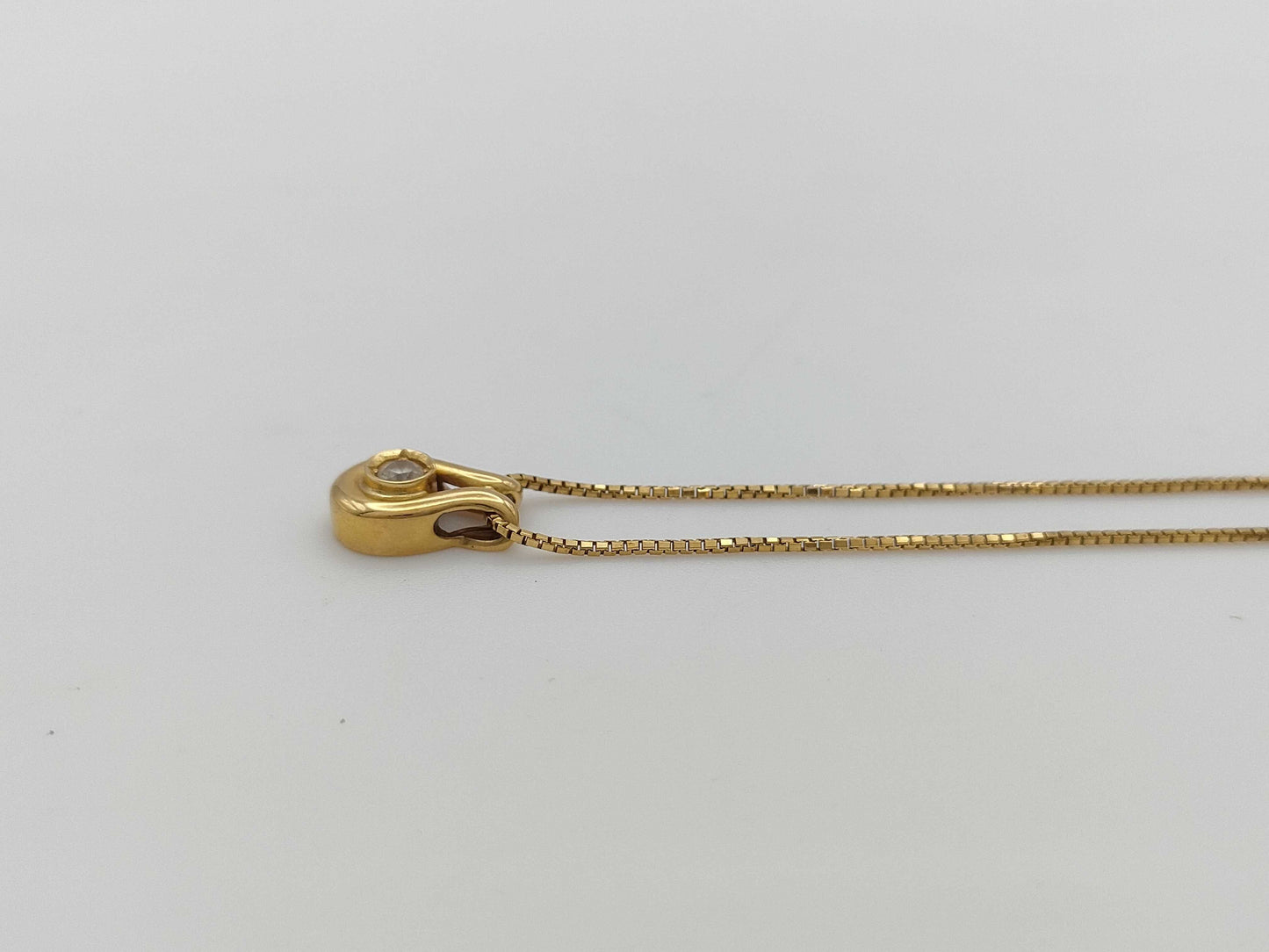 D0.10ct 750 4.0g Necklace