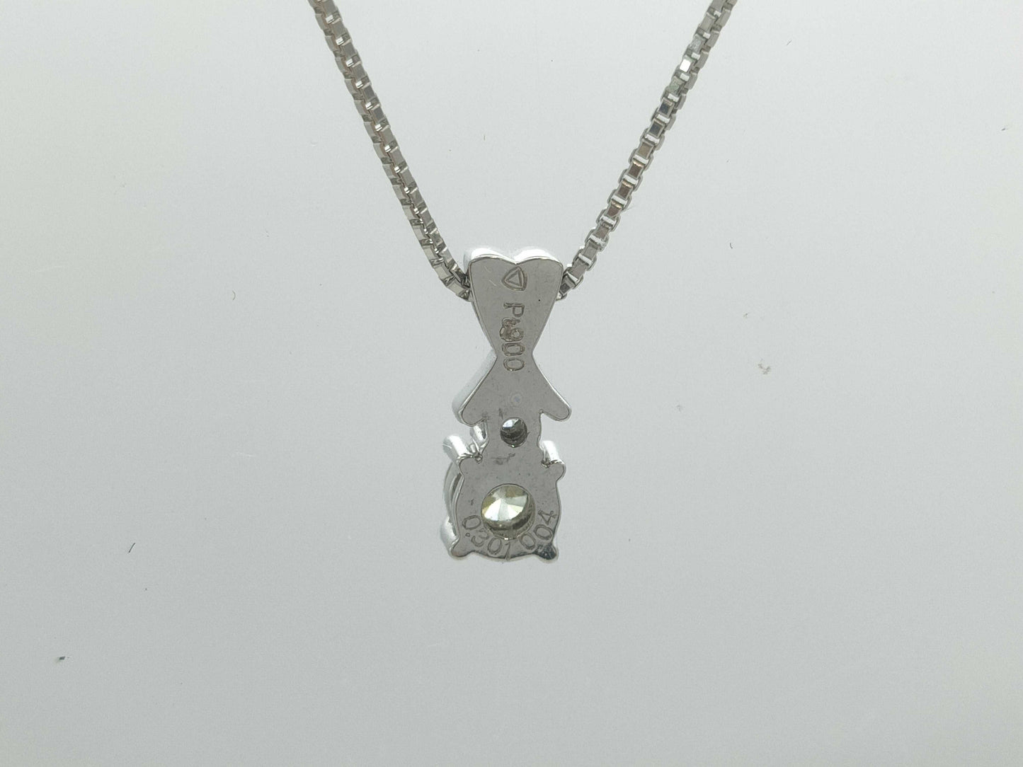 D0.301ct FD0.04ct Pt900/850 4.9g Necklace