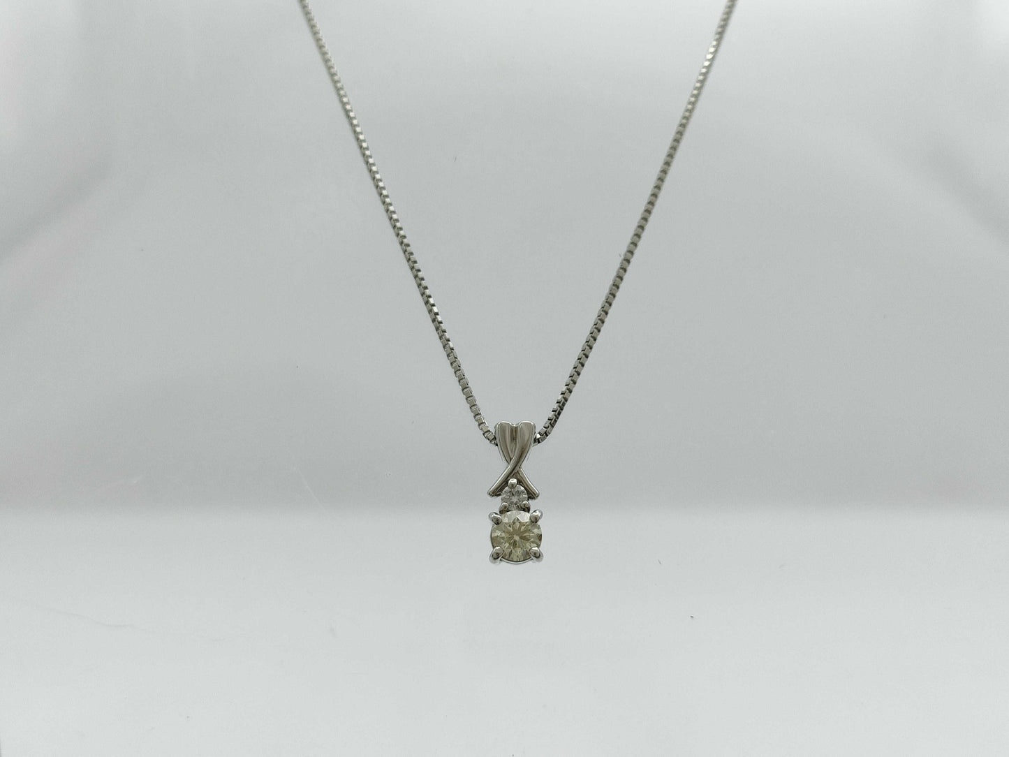 D0.301ct FD0.04ct Pt900/850 4.9g Necklace