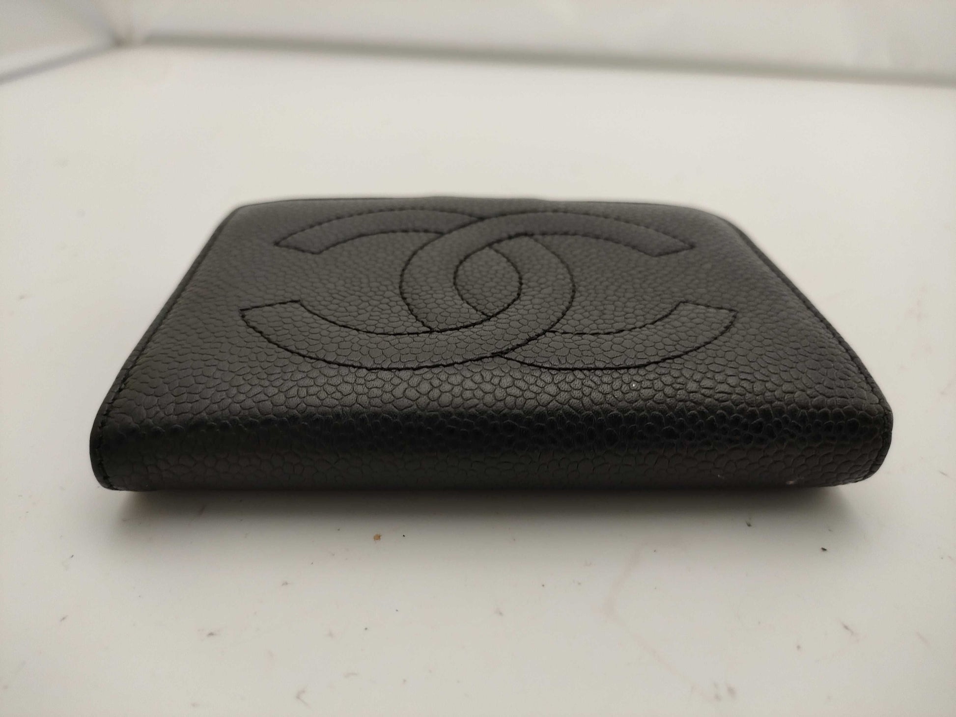 CHANEL Caviar Leather Folding Wallet with Coco Mark and Gold Hardware