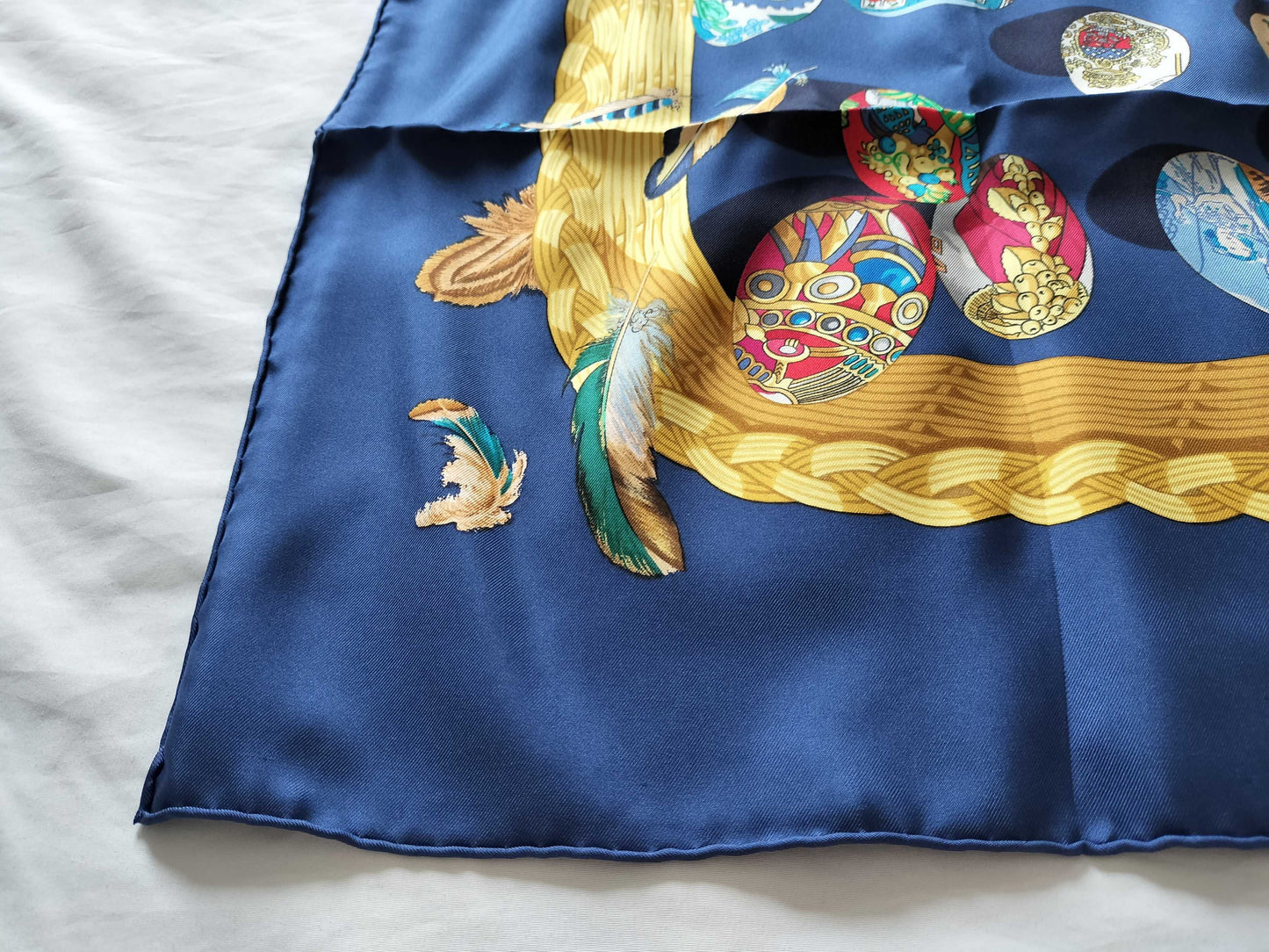 HERMES Carré 90 Hermes Egg Scarf