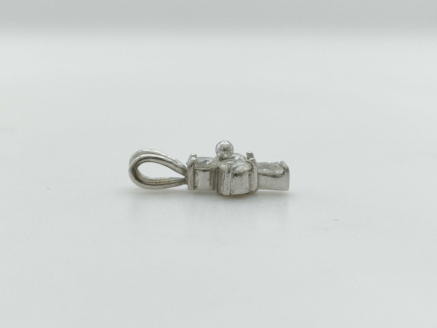Diamond 585 1.4g Pendant Top
