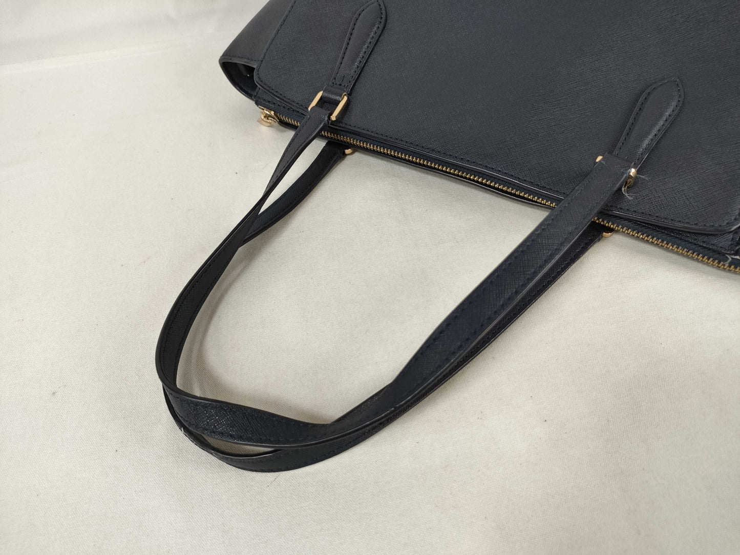 Tory Burch Leather 2-Way Shoulder Bag/Handbag