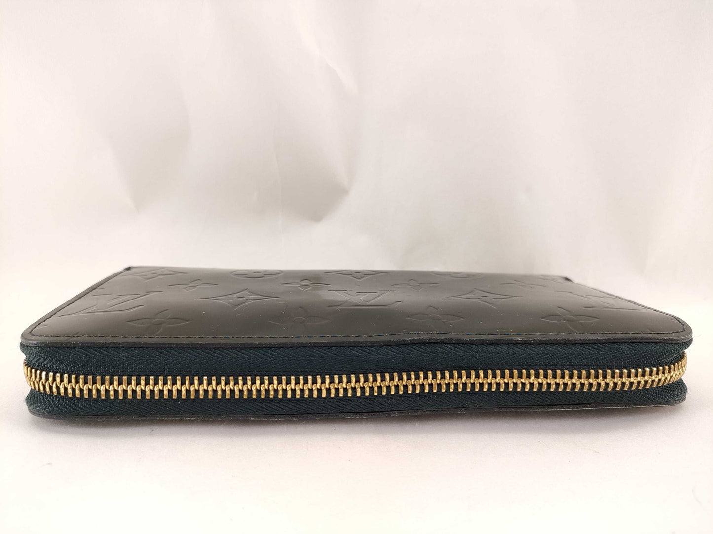 LOUIS VUITTON Vernis Zippy Wallet