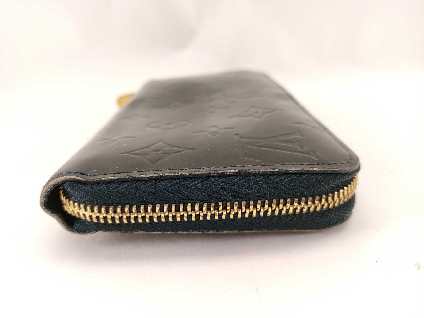 LOUIS VUITTON Vernis Zippy Wallet