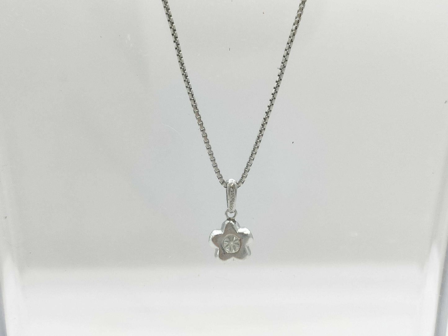 D0.3525ct PT850 5.5g Necklace