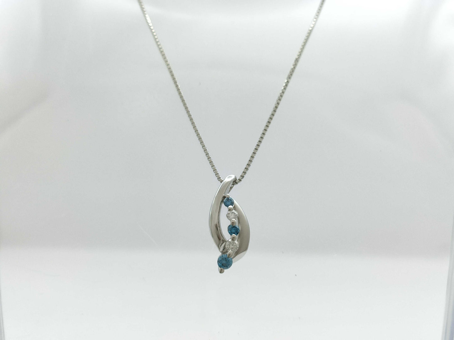 D0.33ct Pt900/850 6.7g Necklace