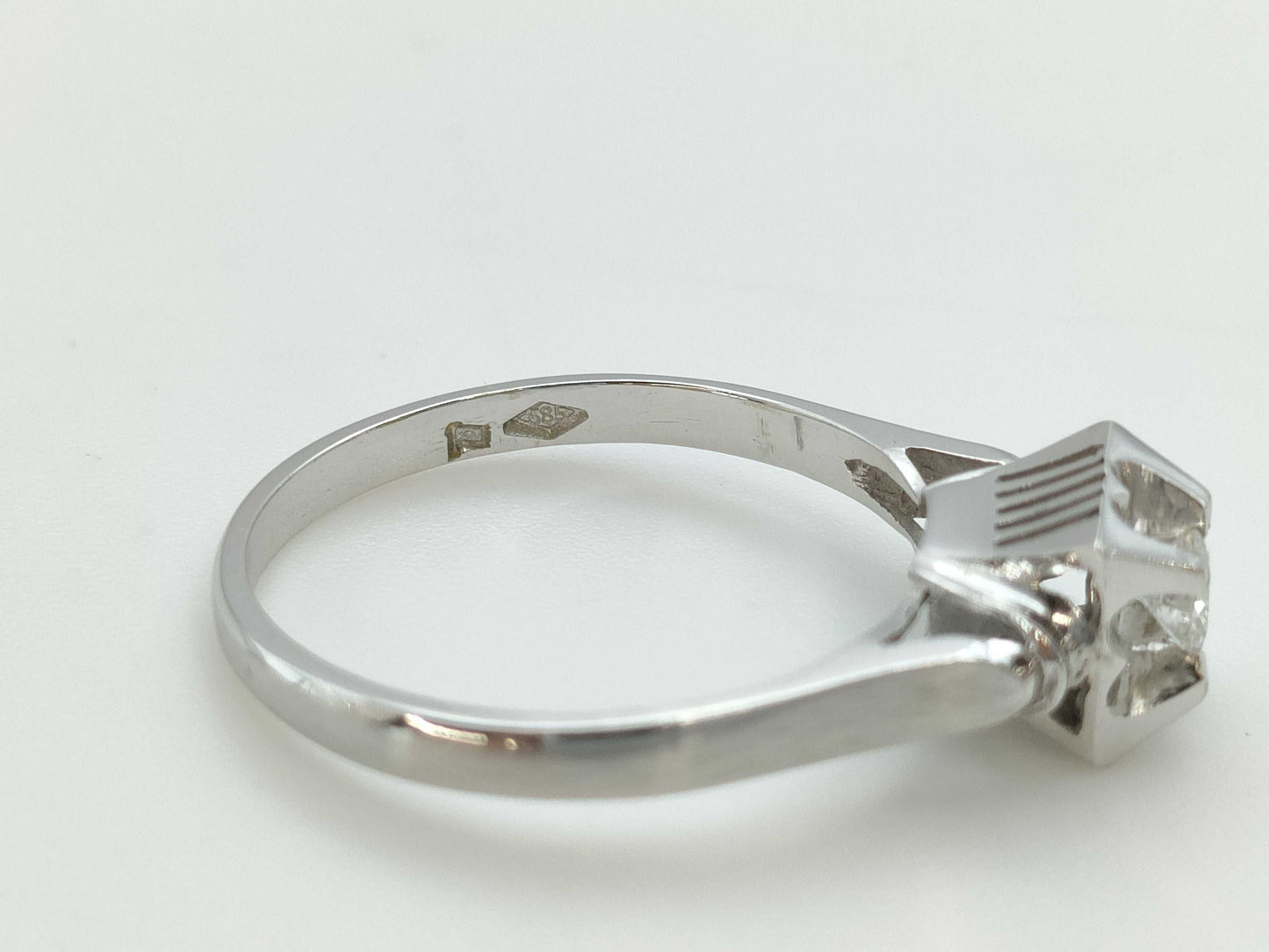 D0.15ct 585 2.4g Ring