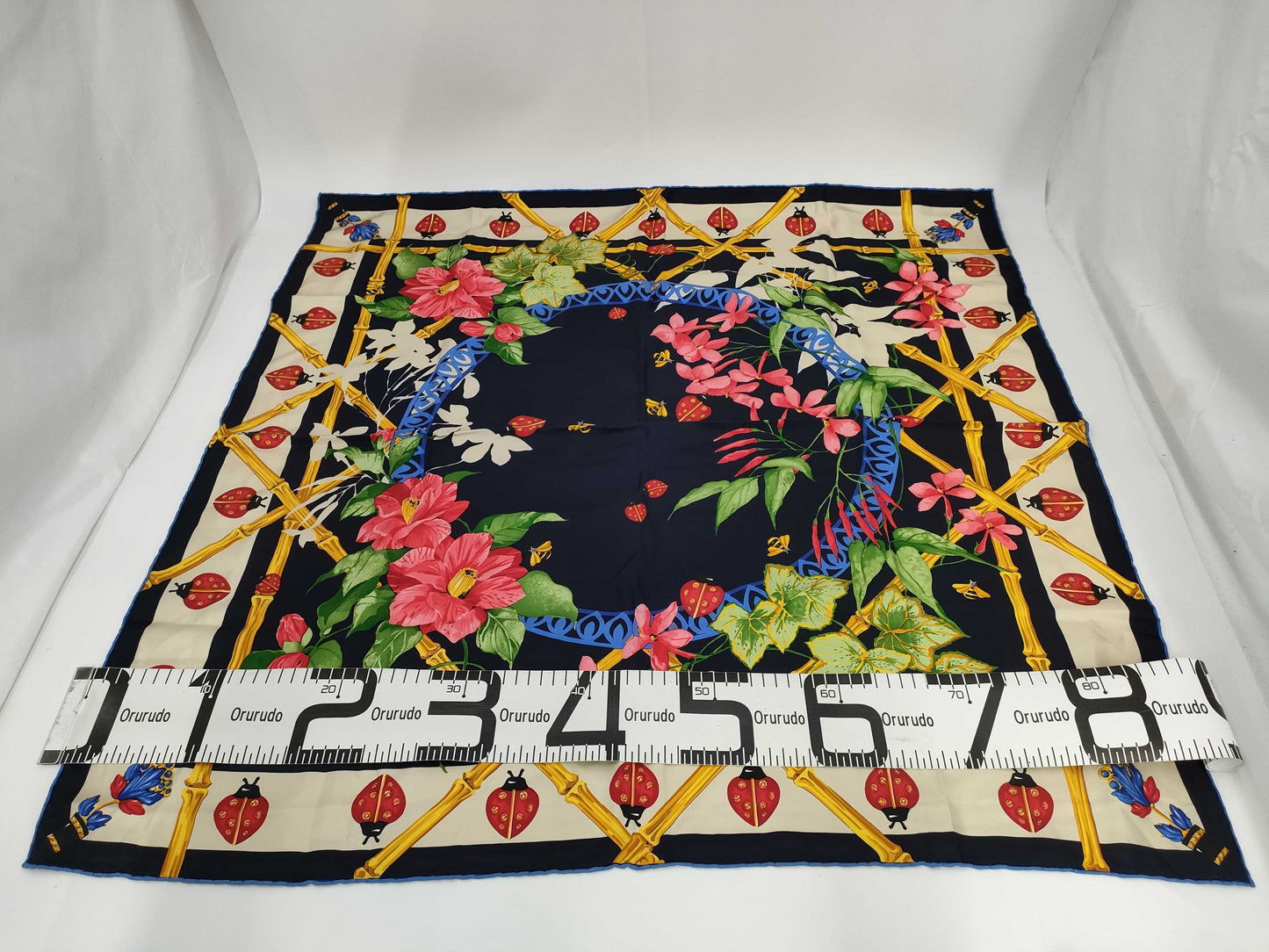 (10462_0185) Cartier Martodu Ladybug Untagged Scarf