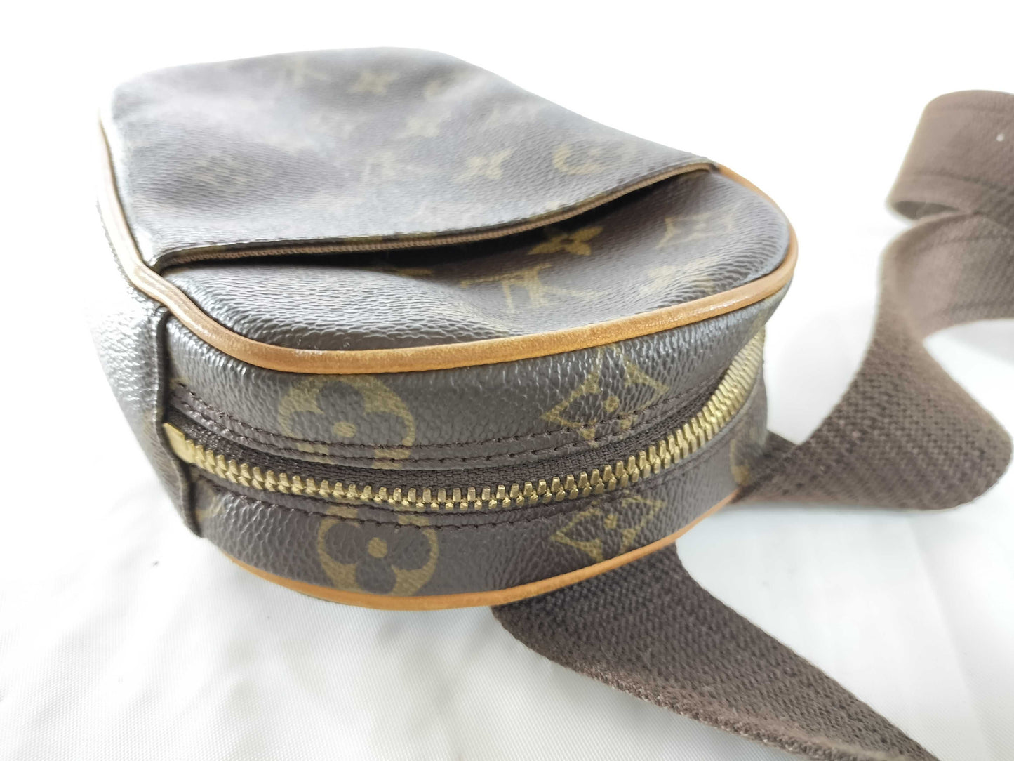 LOUIS VUITTON Monogram M51870 Pochette Ganjou Shoulder Bag