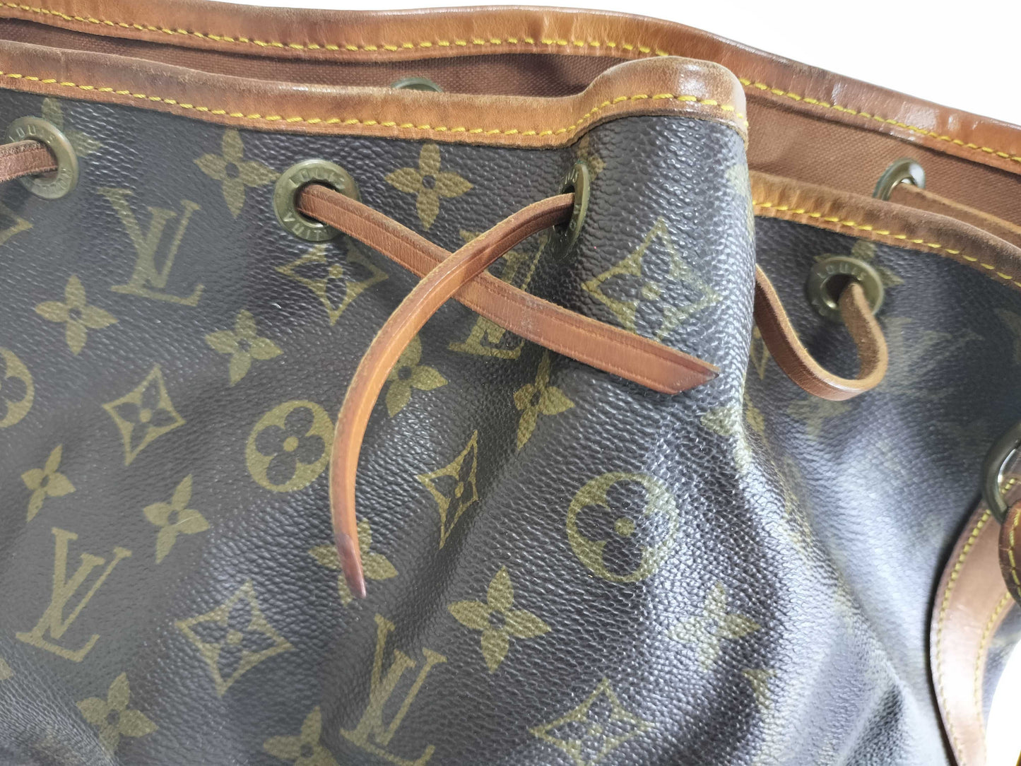 LOUIS VUITTON Monogram M42224 Noe Tote Bag