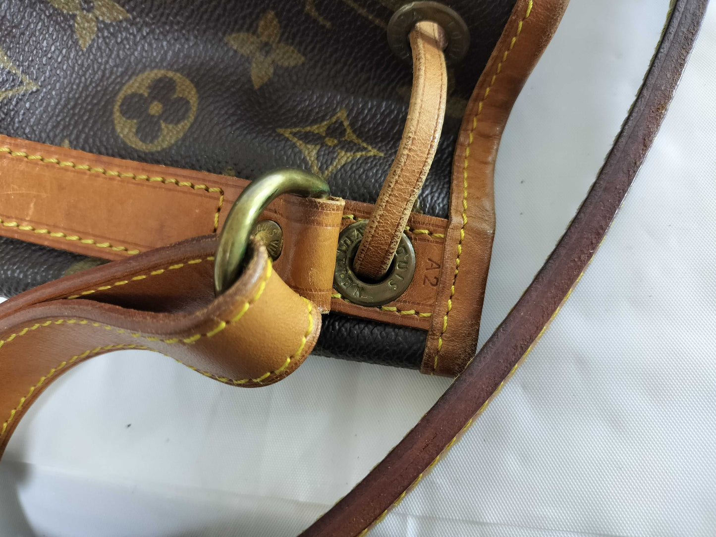LOUIS VUITTON Monogram M42224 Noe Tote Bag