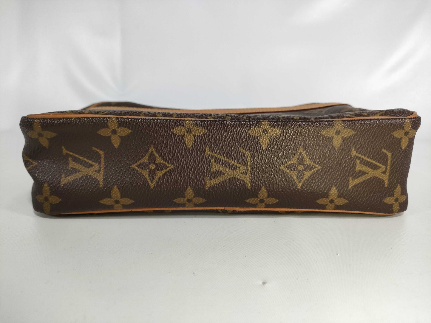 LOUIS VUITTON Monogram Compiègne 864SL Pouch