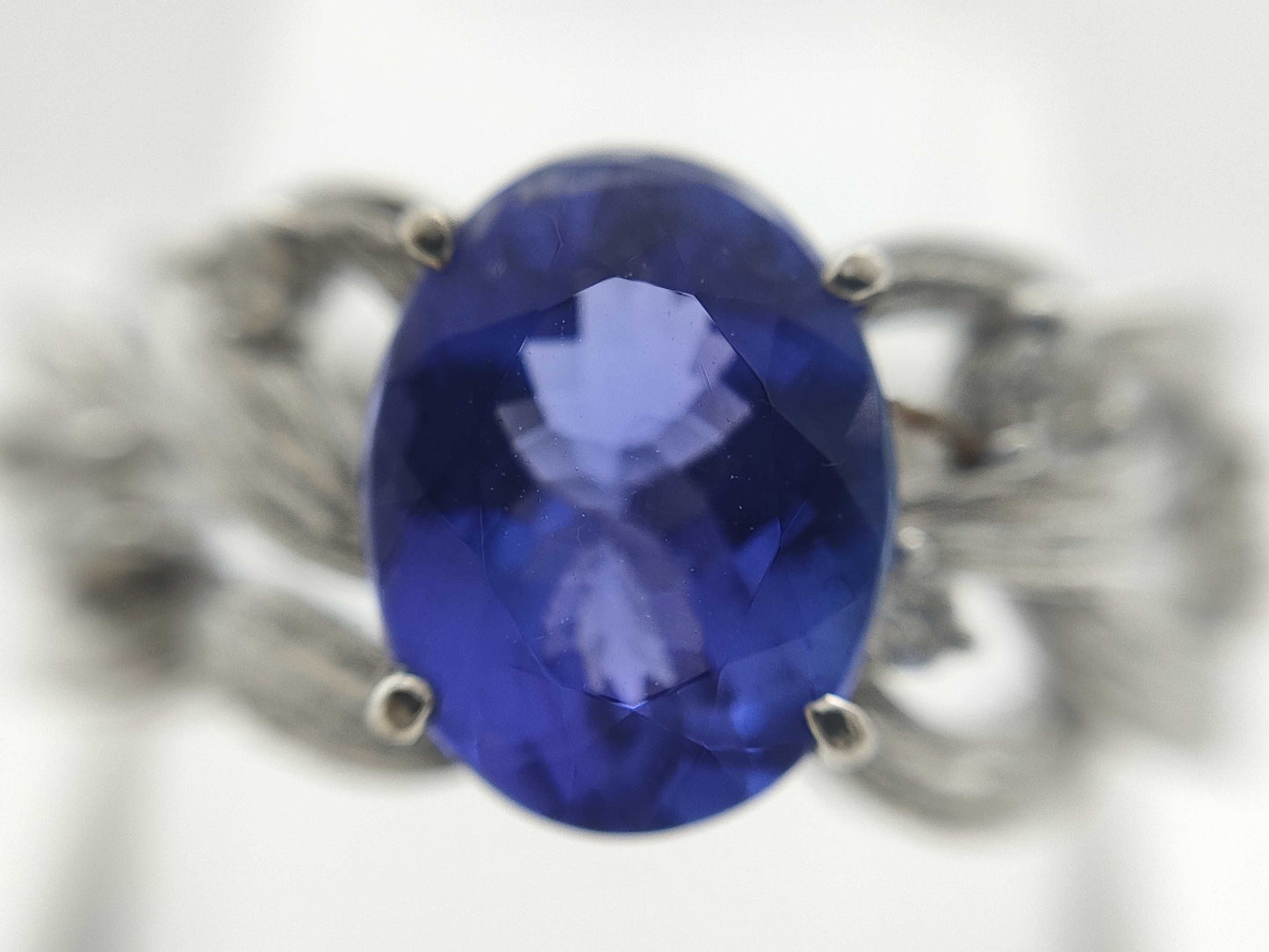TZ1.75ct D0.10ct K18WG 4.9g Ring