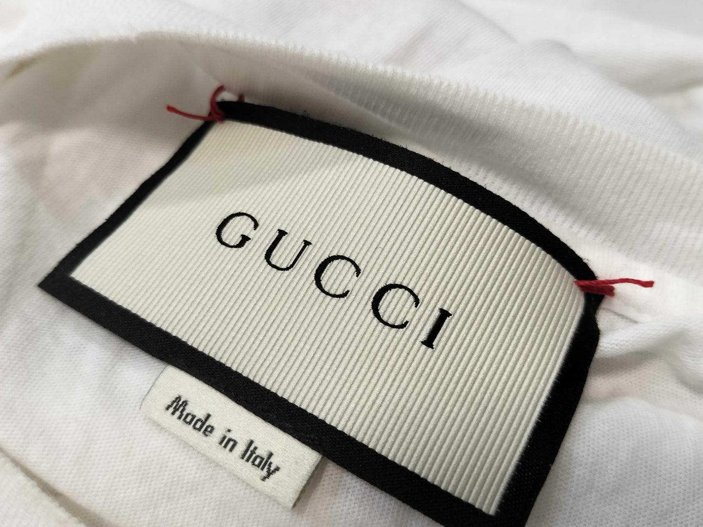 GUCCI Vintage Logo T-shirt