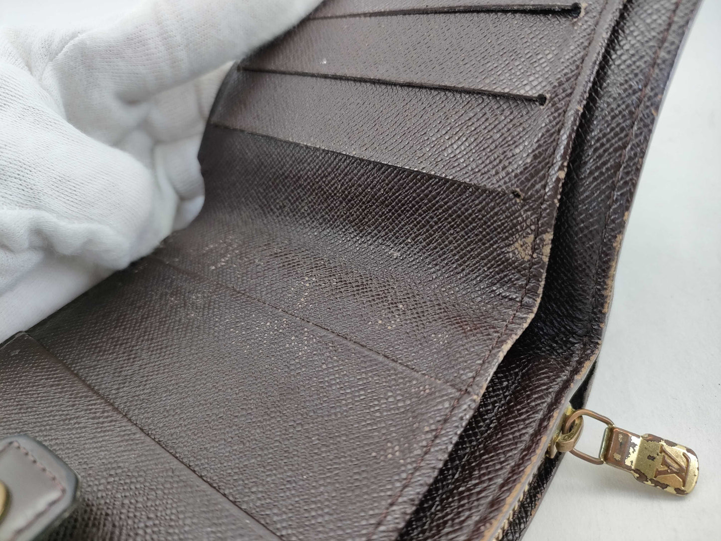 LOUIS VUITTON Damier N61668 Compact Zip Wallet