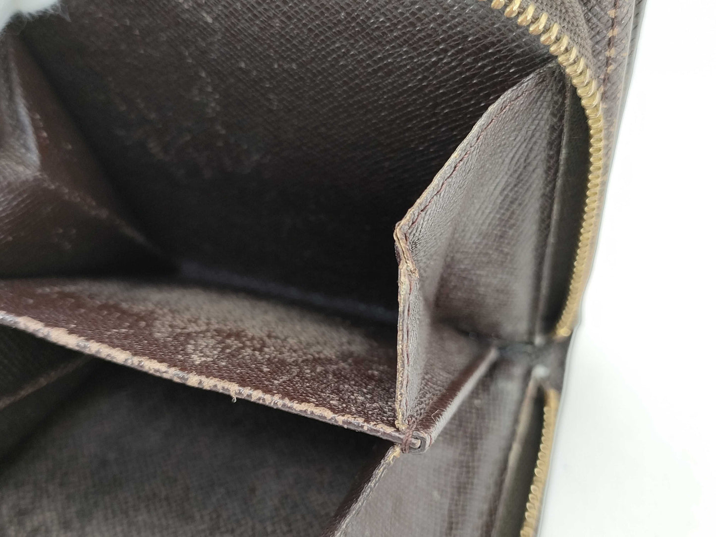 LOUIS VUITTON Damier N61668 Compact Zip Wallet