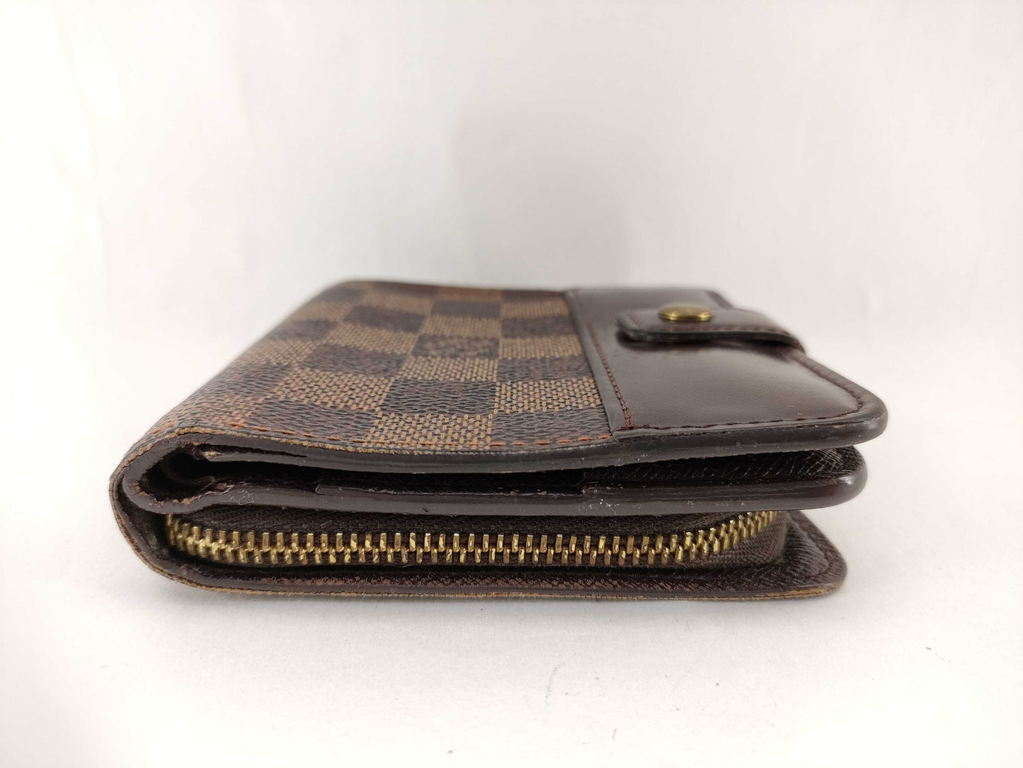 LOUIS VUITTON Damier N61668 Compact Zip Wallet