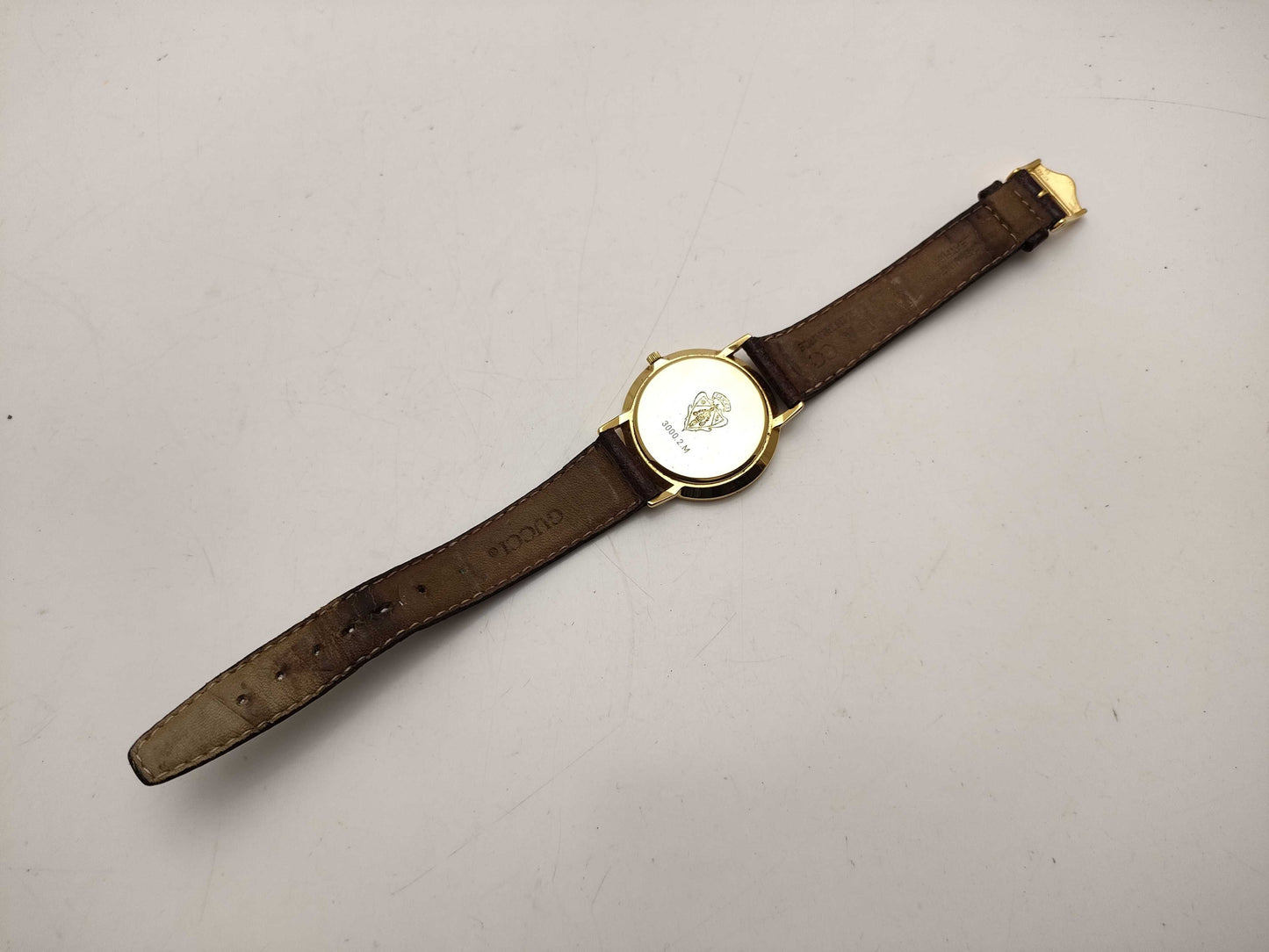 GUCCI Gold Watch 3000 2M Women's Watch