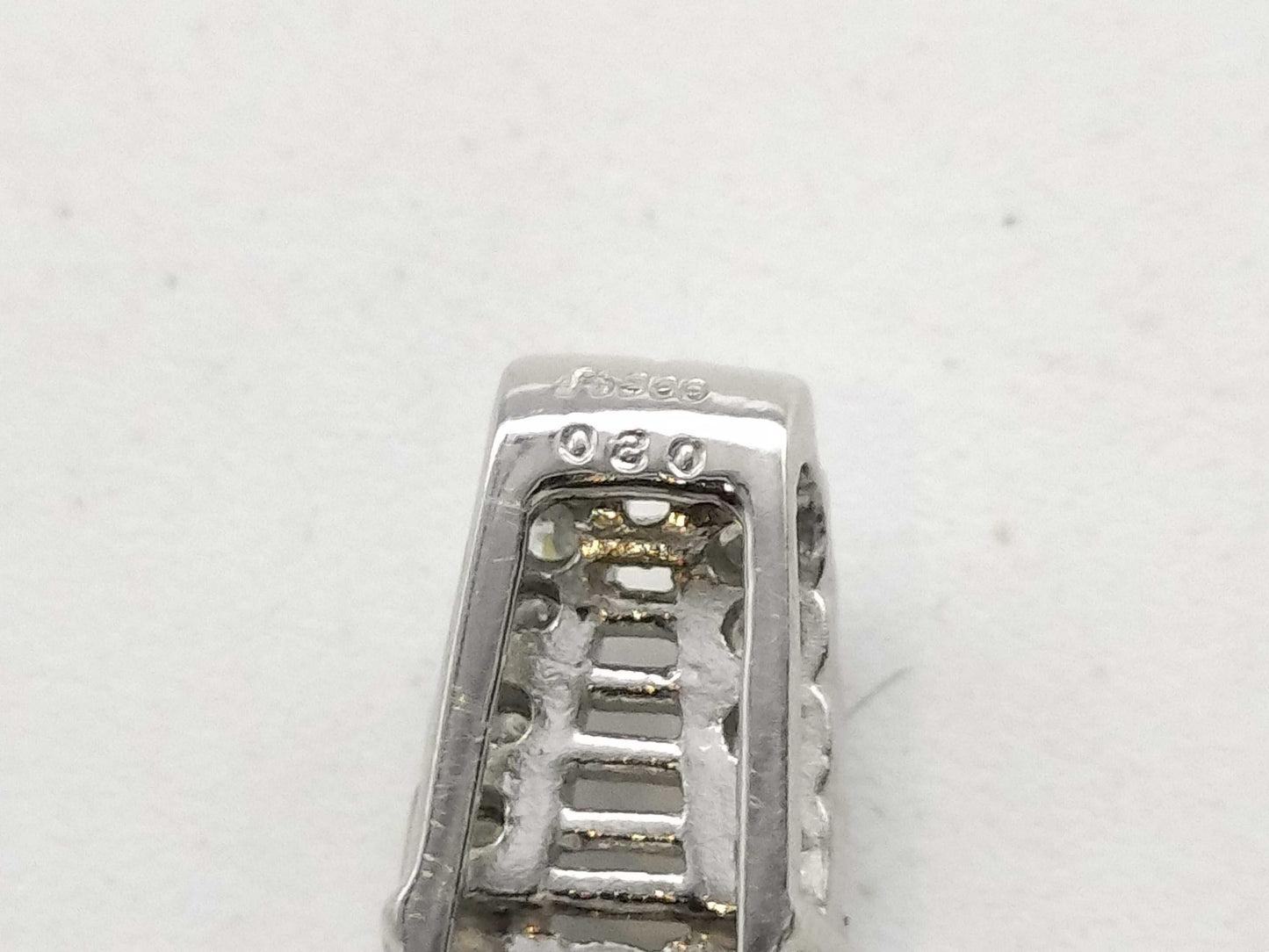 D0.80ct PT900 2.8g Pendant Top