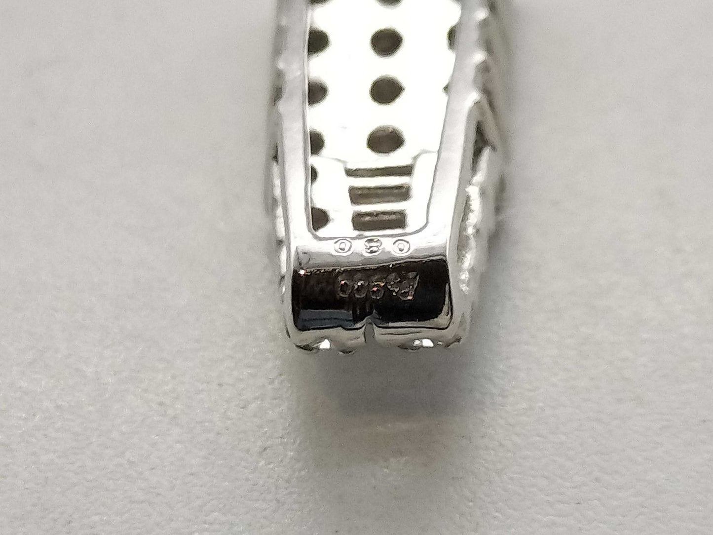 D0.80ct PT900 2.8g Pendant Top