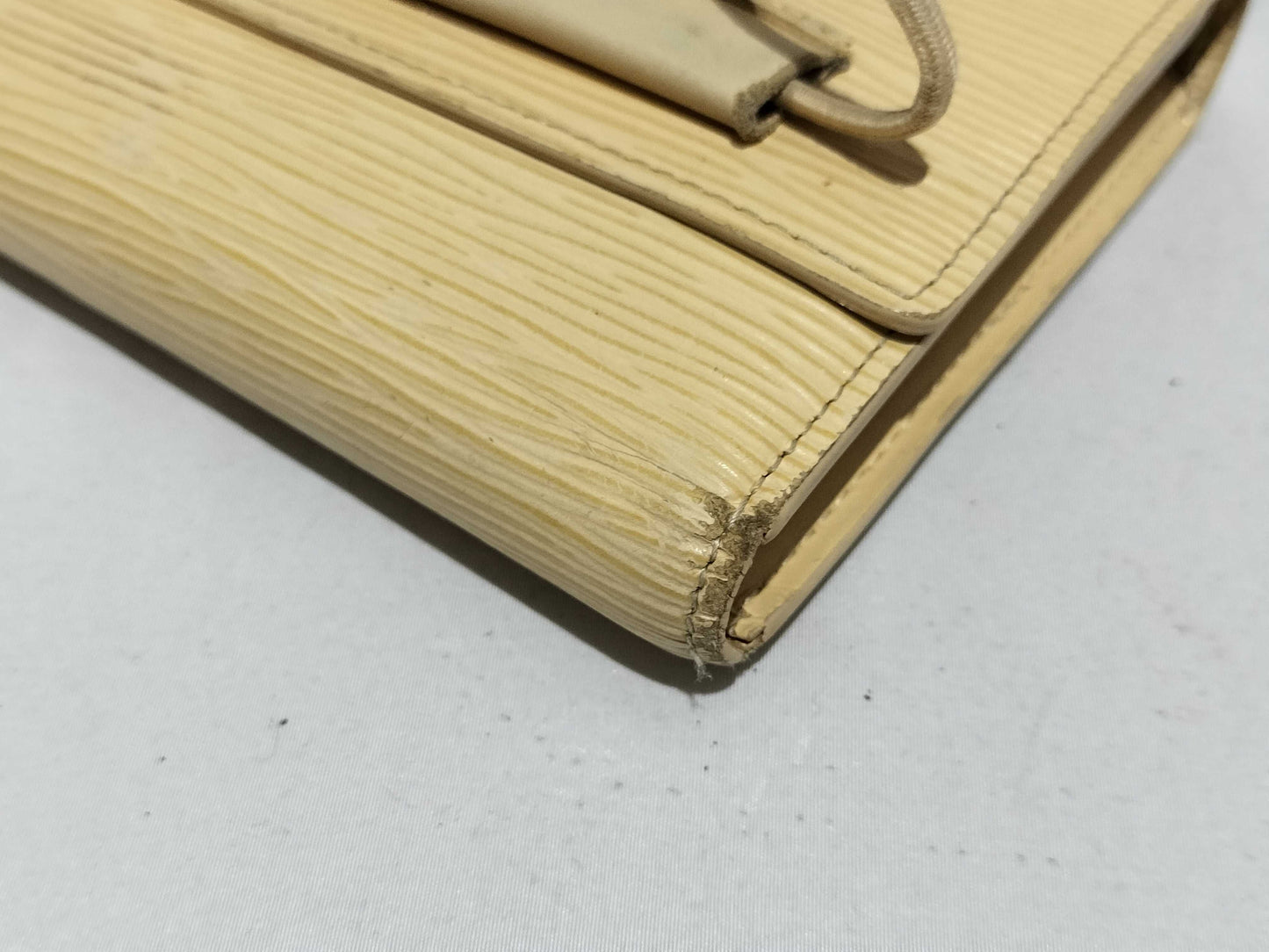 LOUIS VUITTON Epi Porte Monnaie Elastic Wallet M6346A