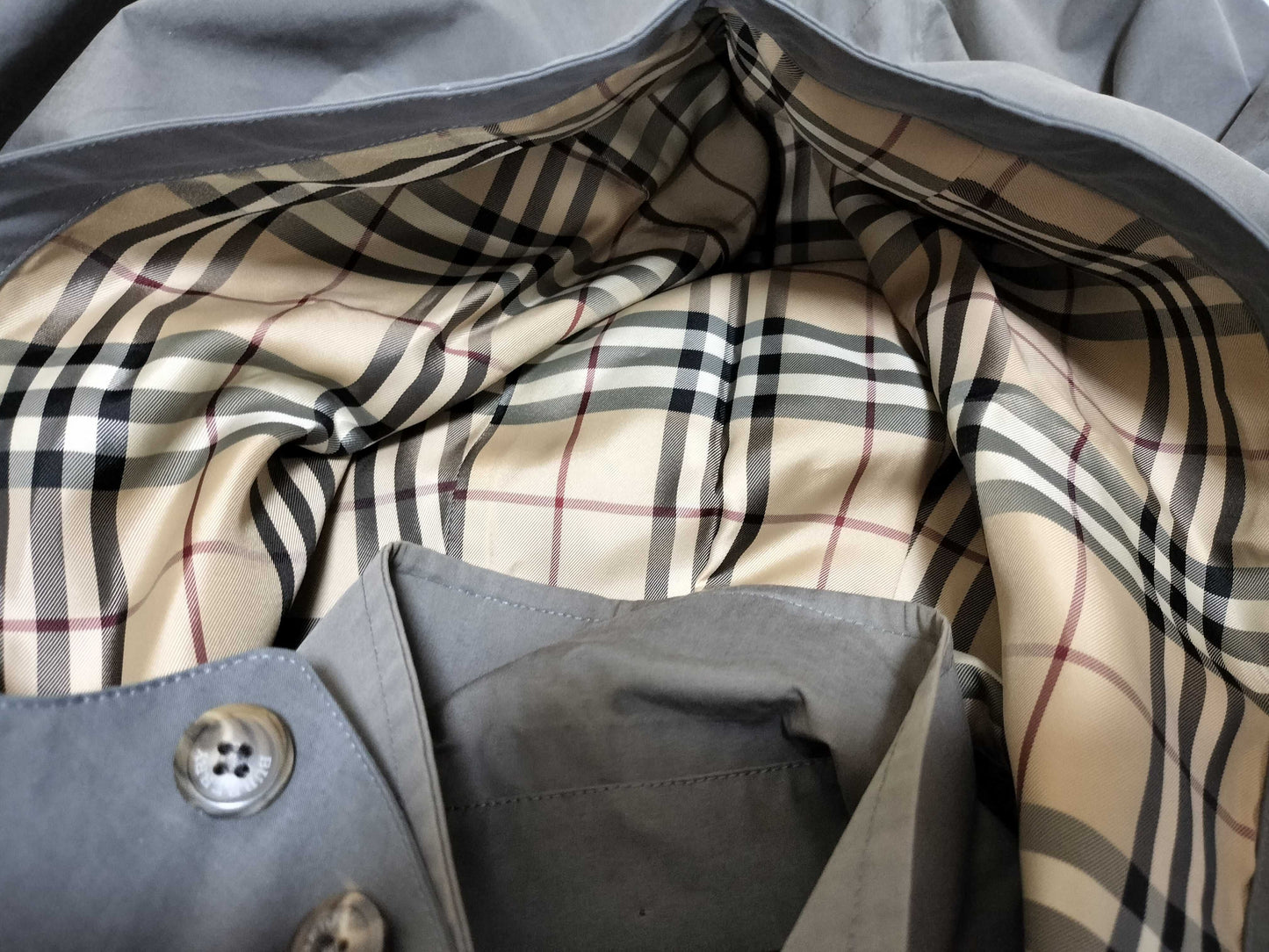 BURBERRY trench coat with Nova check lining