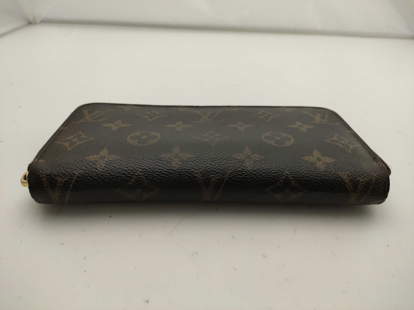 LOUIS VUITTON Monogram Zippy Wallet