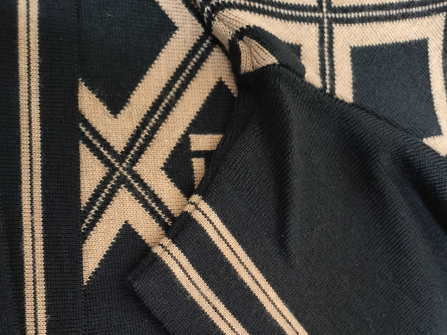 FENDI logo knit Zucca top size 40 top